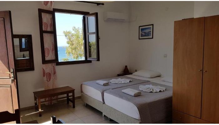 Andreas Studios poza 2