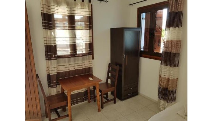 Andreas Studios poza 7