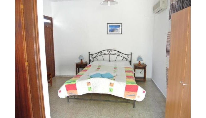 Andreas Studios poza 4