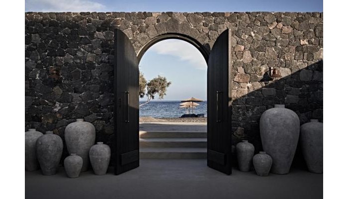 Istoria Hotel Santorini poza 2