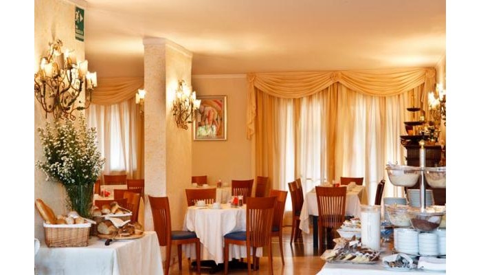 Albatros Hotel poza 4