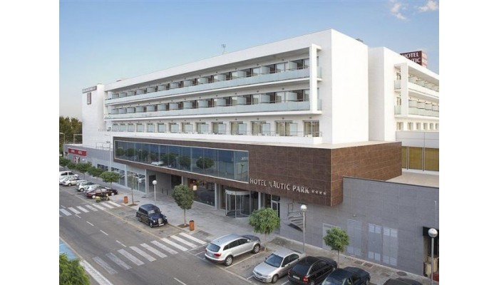 Hotel Fergus Style Nautic Park poza 9