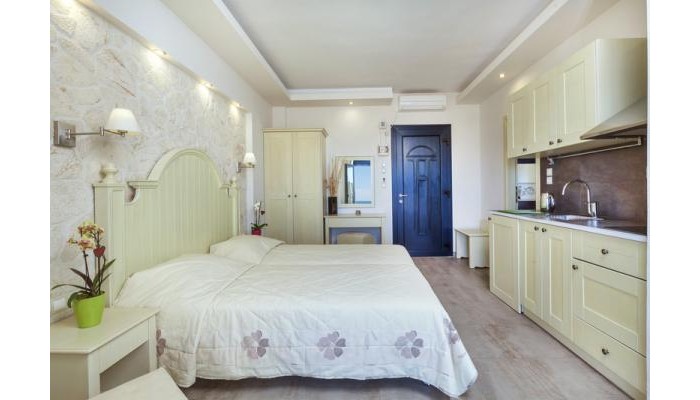 Frini Studios poza 2