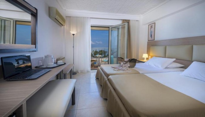 Hotel Niriides Beach poza 7