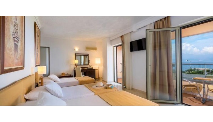 Hotel Niriides Beach poza 4