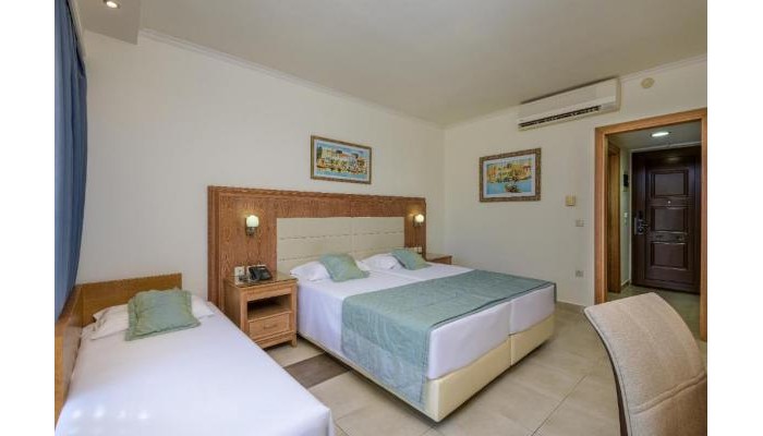 Natura Park Village Hotel & Spa poza 3