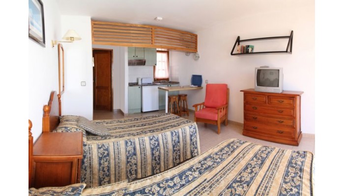 Hotel Apartamentos Las Lilas poza 0