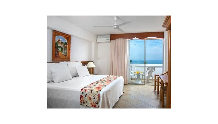 Hotel Tropicana Family Beach Front poza 0