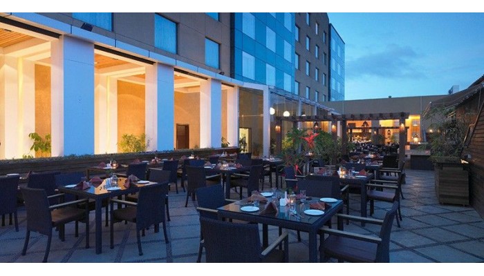 Hotel Royal Orchid Central poza 4