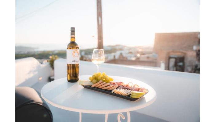 Pensiune Kalamia Cave House poza 14