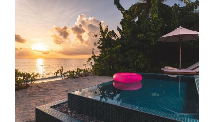 Hotel The Standard, Huruvalhi Maldives poza 7