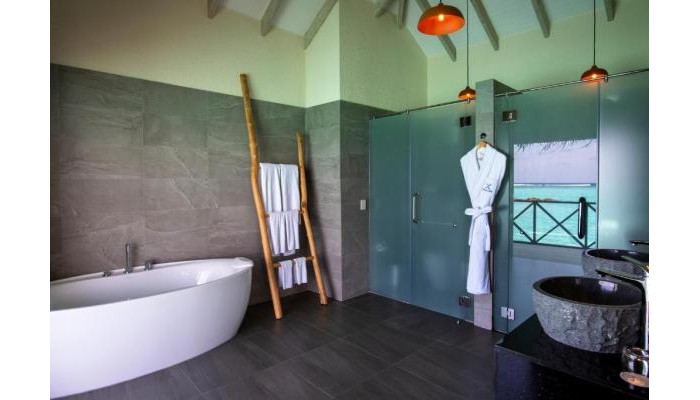 Hotel You & Me By Cocoon Maldives poza 5