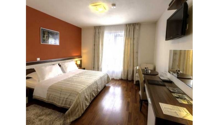 Hotel Degenija poza 2