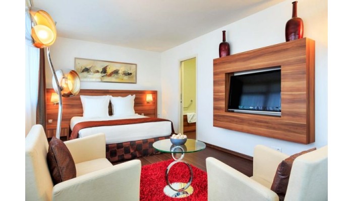 Gatsby Hotel And Restaurant By Happyculture poza 0