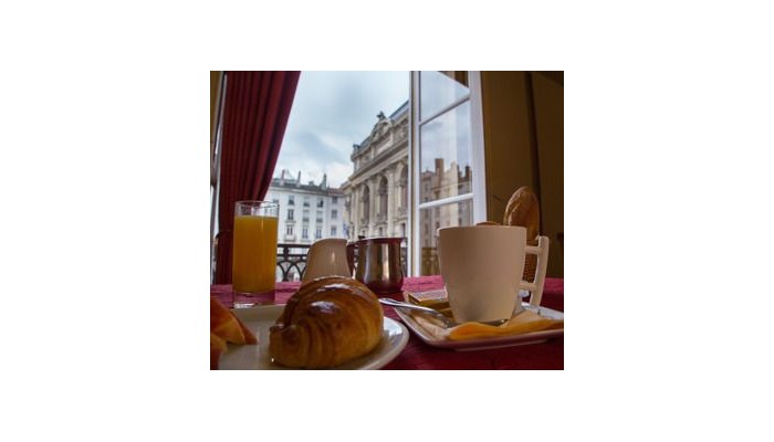 Hotel Theatre poza 3