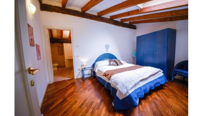 Hotel Queen Of The Lake poza 1