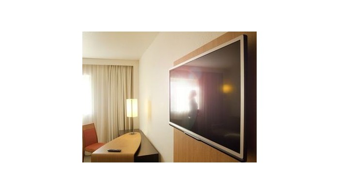 Hotel Novotel Sud poza 11