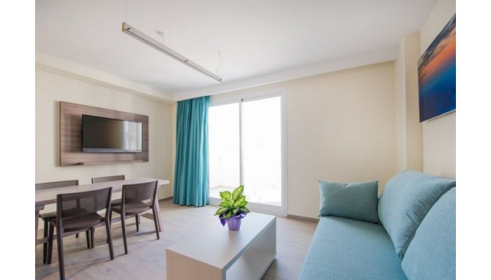 Los Angeles Apartments poza 3