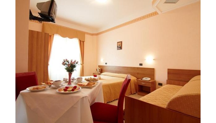 Mir Hotel poza 0