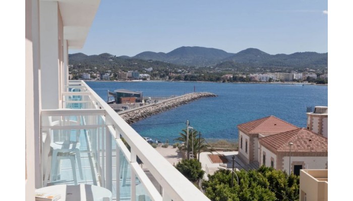 Apartahotel Central City (Ibiza) poza 3