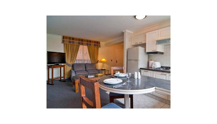 Park Plaza Apartments poza 4