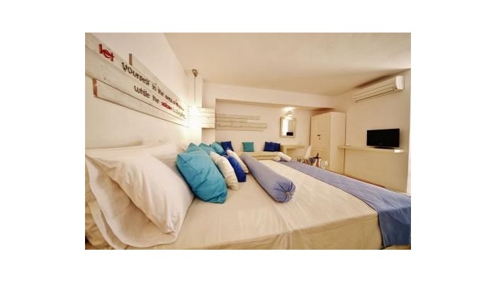 Hotel Chroma Suites poza 4