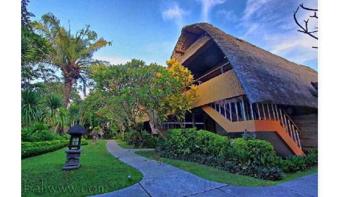 Besakih Beach Hotel poza 0