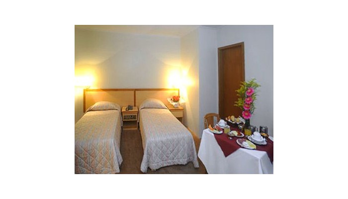 Augusta Boulevard Hotel poza 3