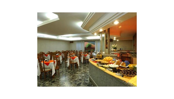 Augusta Boulevard Hotel poza 6