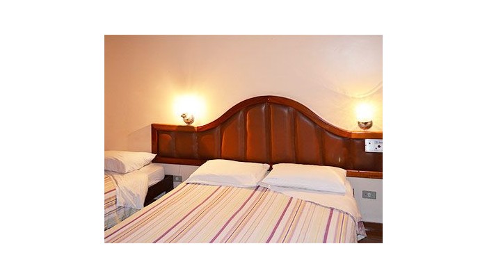 Reinales Plaza Hotel poza 4