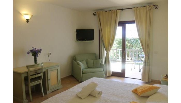 Hotel Club Li Graniti poza 2