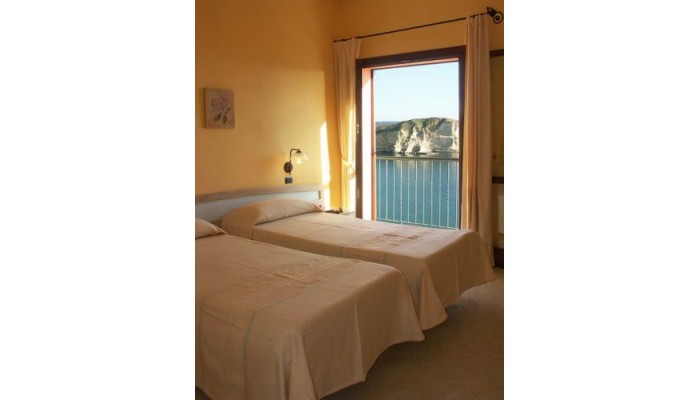 Hotel La Baja Pittinuri poza 2