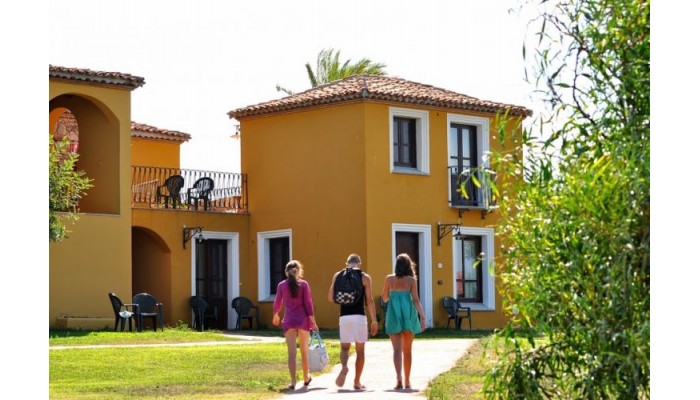 Hotel Villaggio Baia Dei Pini poza 1