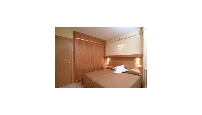 Bertran Aparthotel poza 6