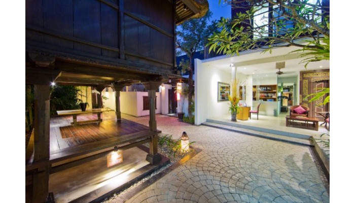 Hotel Four On Drupadi poza 0