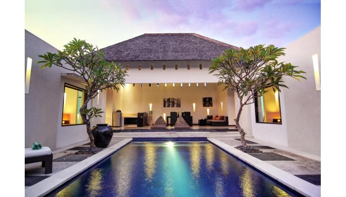 Hotel The Seminyak Suite Private Villa poza 7