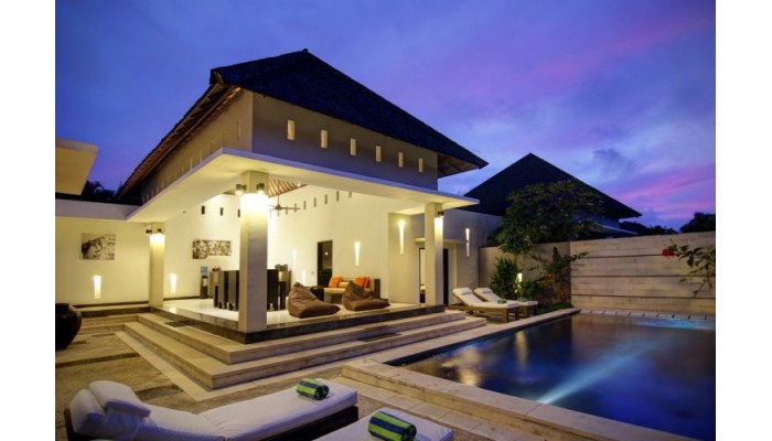 Hotel The Seminyak Suite Private Villa poza 1