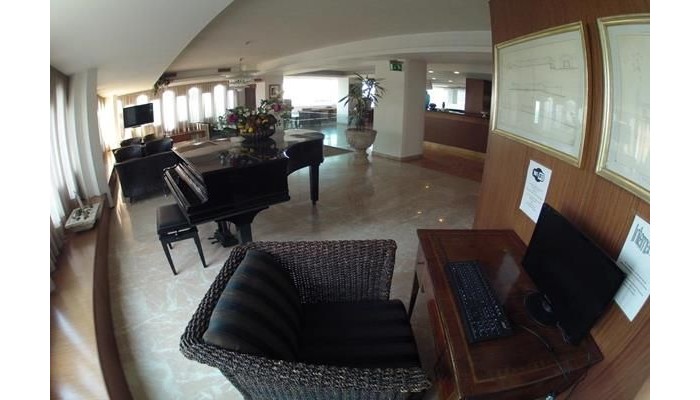 Hotel City poza 7