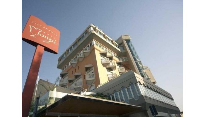 Hotel City poza 9