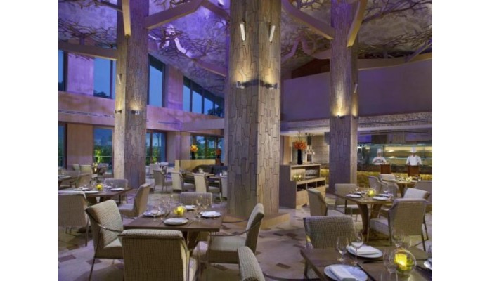 Equarius Hotel Resort World Sentosa poza 4