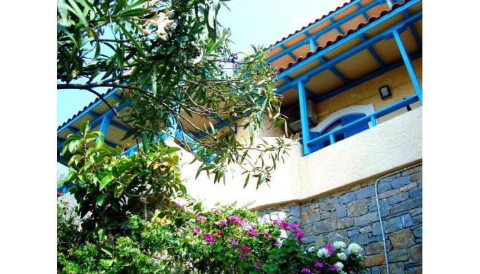 Corina Apartments poza 7