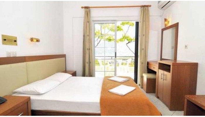 Hotel Emerald poza 2