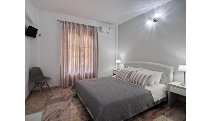 Veronica Studios poza 0