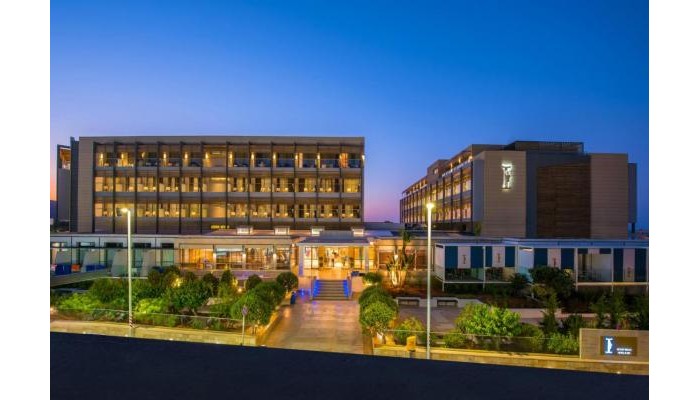 I-resort Beach Hotel & Spa poza 0