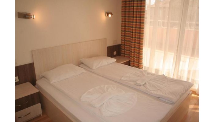 Hotel Vris poza 11