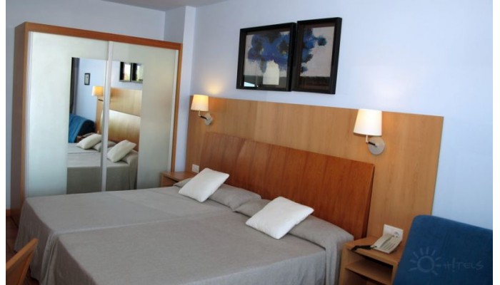 Hotel Ohtels Vil.la Romana poza 4