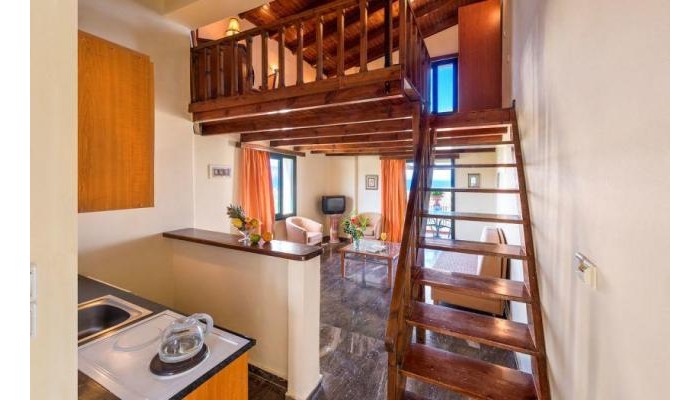 Antilia Apartments poza 16