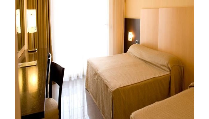 Hotel Mediterraneo poza 5