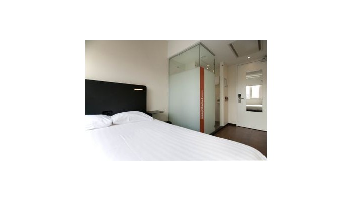 Easyhotel Den Haag poza 3