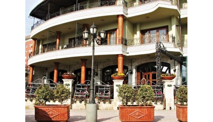 Hotel Dinasty poza 8